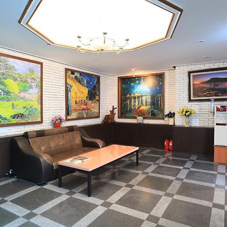 ג'גו Twins Hotel מראה חיצוני תמונה