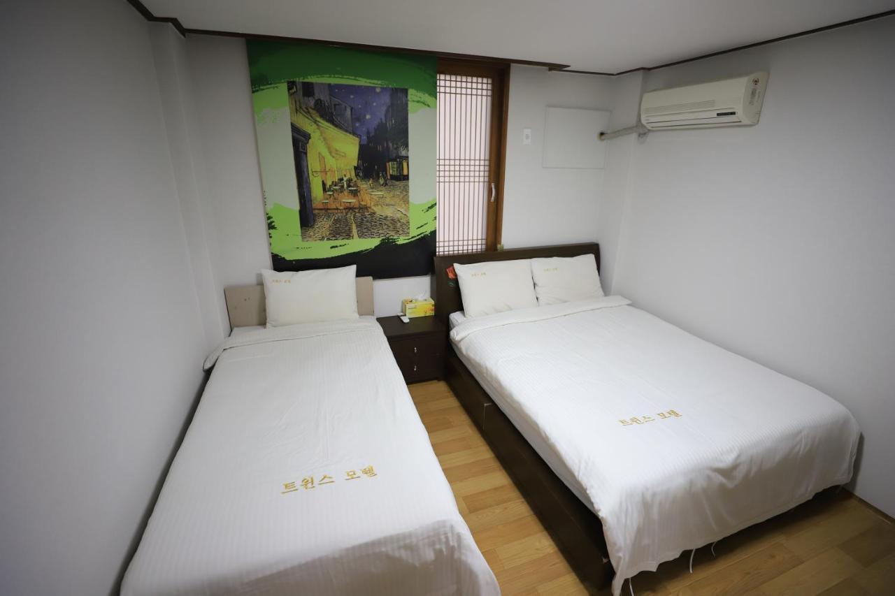 ג'גו Twins Hotel מראה חיצוני תמונה