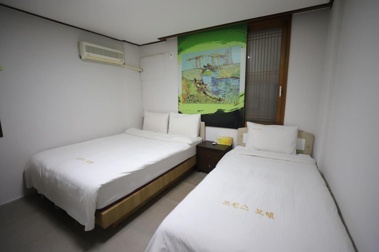 ג'גו Twins Hotel מראה חיצוני תמונה
