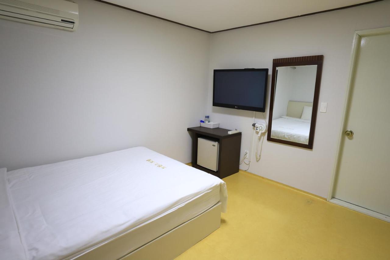 ג'גו Twins Hotel מראה חיצוני תמונה