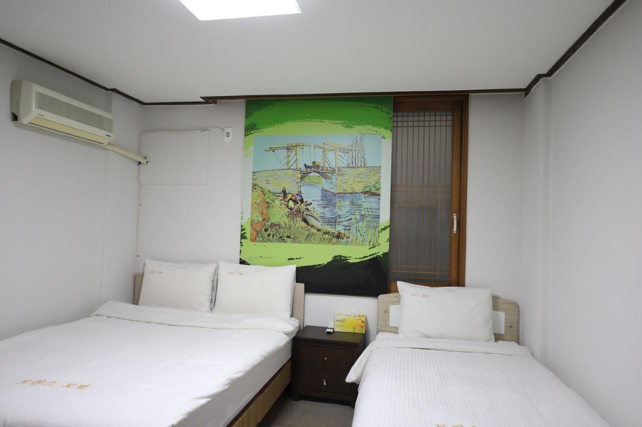ג'גו Twins Hotel מראה חיצוני תמונה